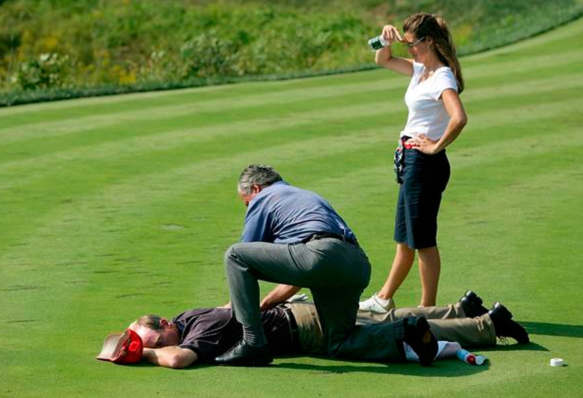 Si juegas golf cuida tu espalda